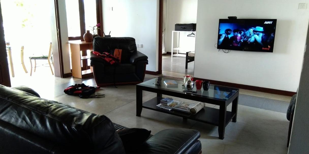 Negombo Holiday Home エクステリア 写真